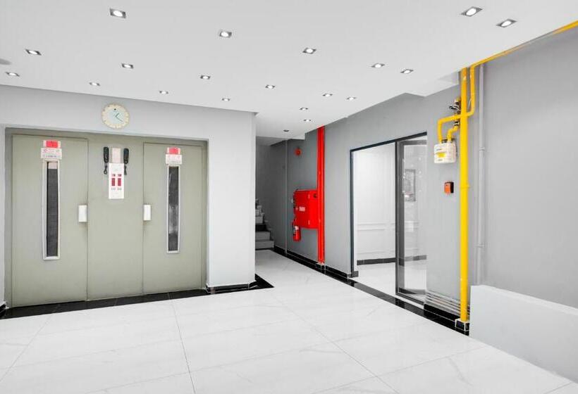 Superior Oda, Portist