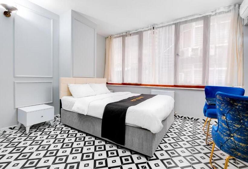 Superior Oda, Portist