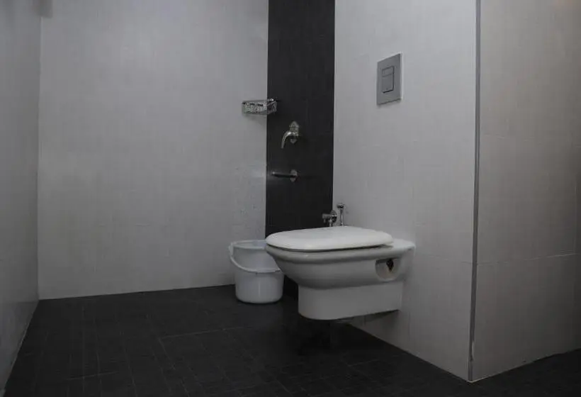 Deluxe Zimmer, Sr