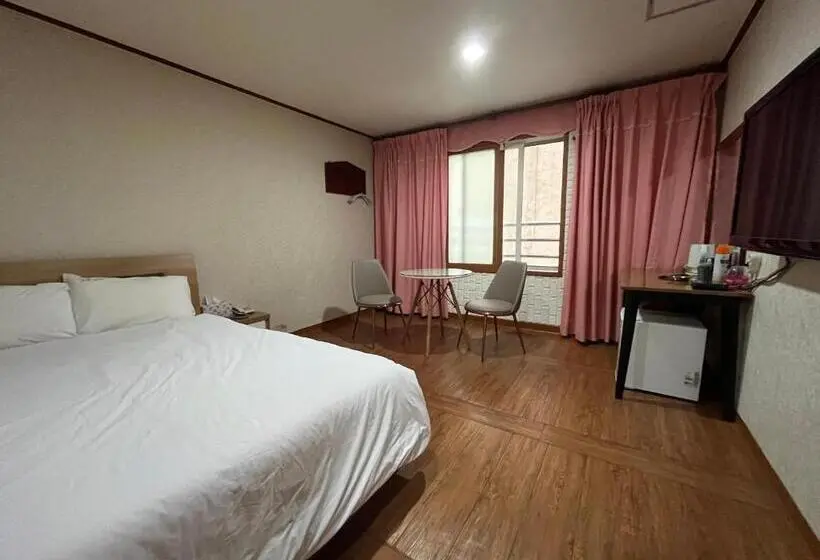 Standard-huone, Oreum Motel