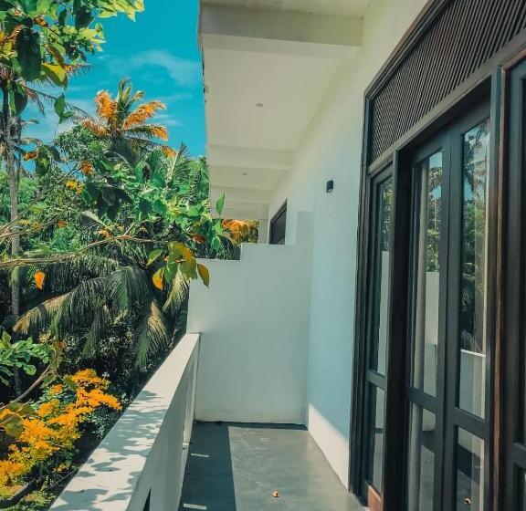 标准间, Hmc Vila Polhena