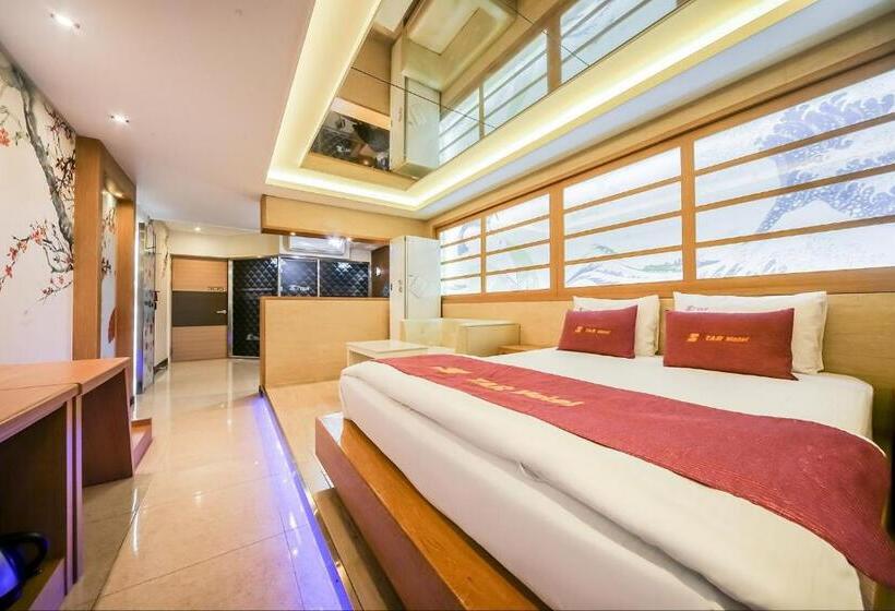 스위트, Star Motel