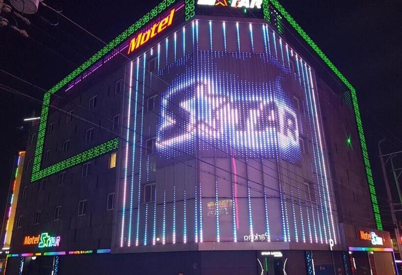 اتاق استاندارد, Star Motel