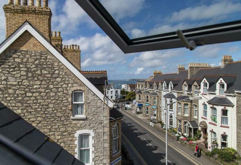 Четырехместный Номер Стандарт, Town Lodge