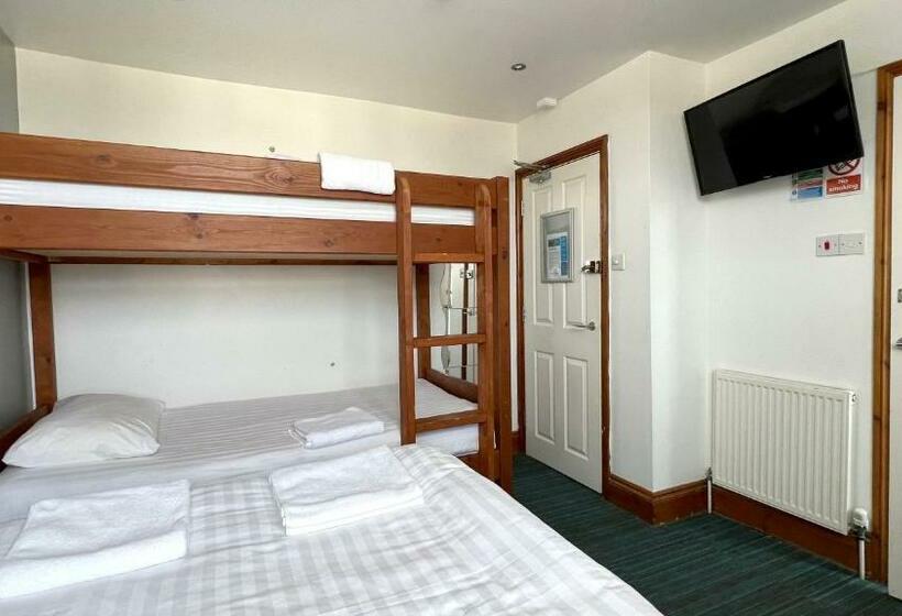 חדר סטנדרט לארבעה, Town Lodge