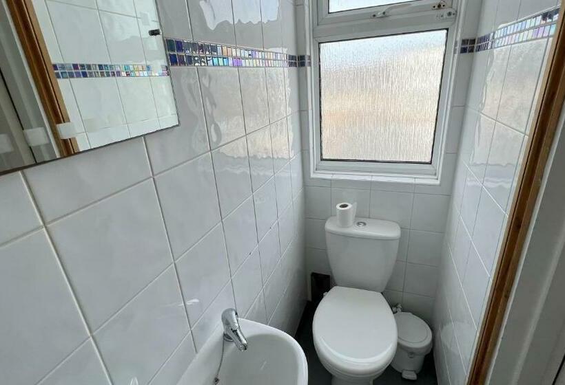 Четырехместный Номер Стандарт, Town Lodge