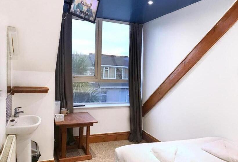 חדר אקונומי, Town Lodge