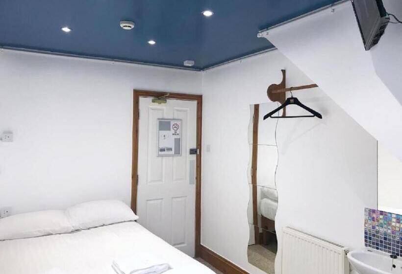 חדר אקונומי, Town Lodge