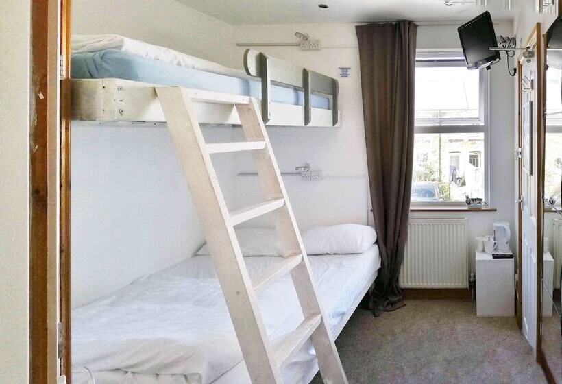 Номер Стандарт Трехместный, Town Lodge