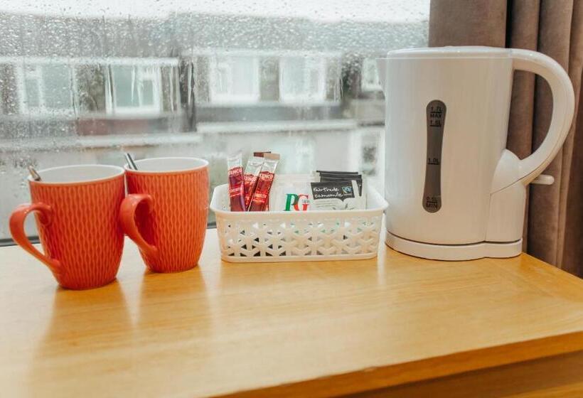 חדר אקונומי, Town Lodge