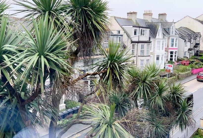 4인용 스탠다드 룸, Town Lodge