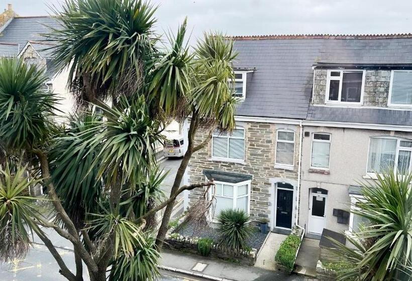 Номер Стандарт Совместная Ванная, Town Lodge