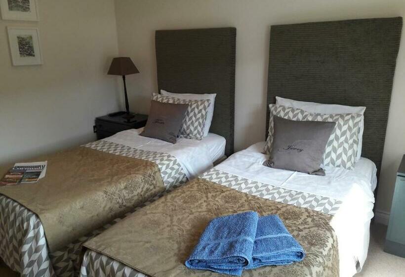 标准间, 6 The Net Loft