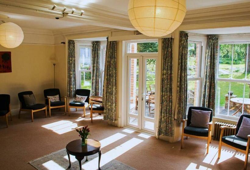 标准间, Claridge House