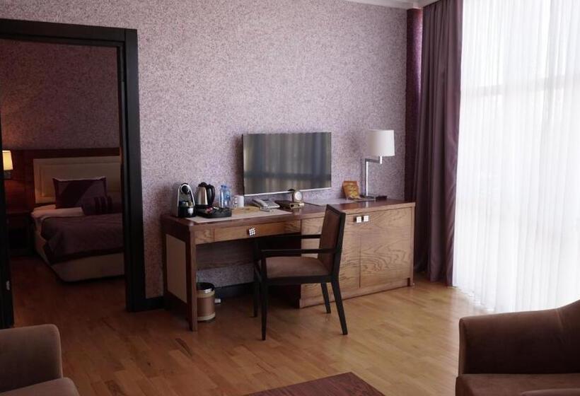 سوییت جونیور, Agsaray Deluxe Hotel & Spa