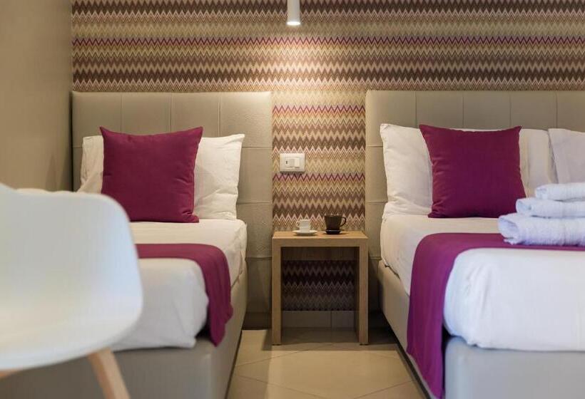 غرفة قياسية ثلاثية مطلة علي الحديقة, Bed And Breakfast Marlè