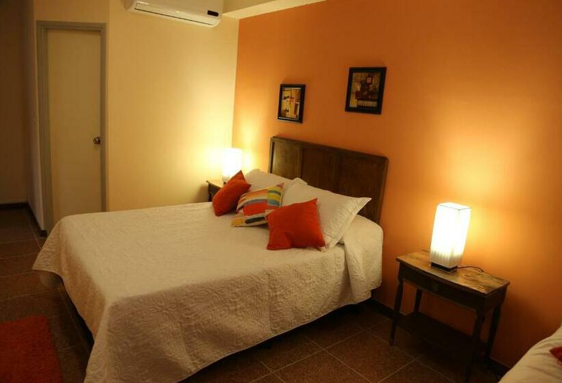 اتاق استاندارد سه نفره, Bulevar