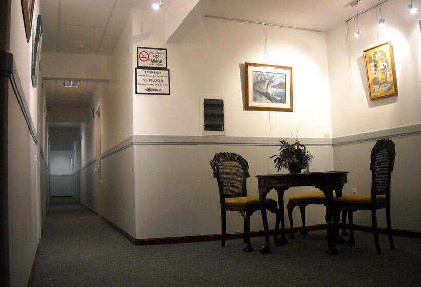 غرفة قياسية ثلاثية, Bulevar