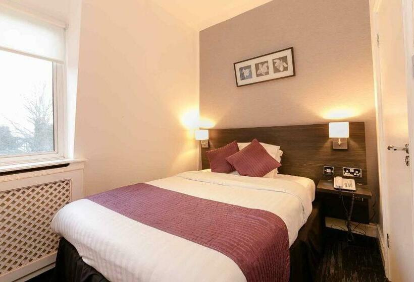 ベーシックルーム, Croft Court