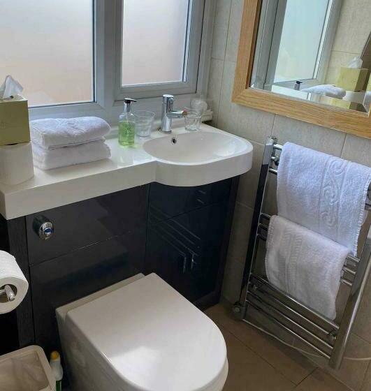 ベーシックルーム, Croft Court