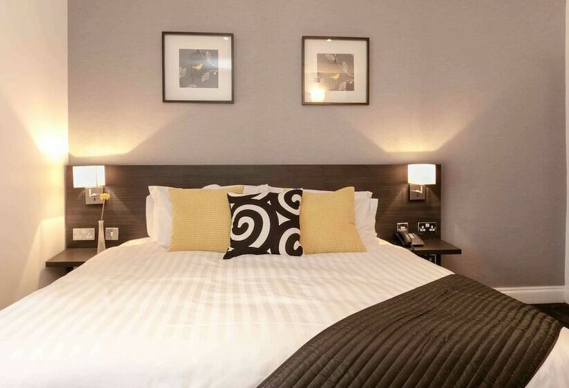 スタンダードルーム, Croft Court