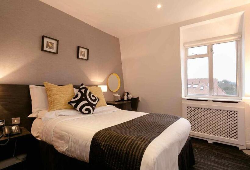 スタンダードルーム, Croft Court