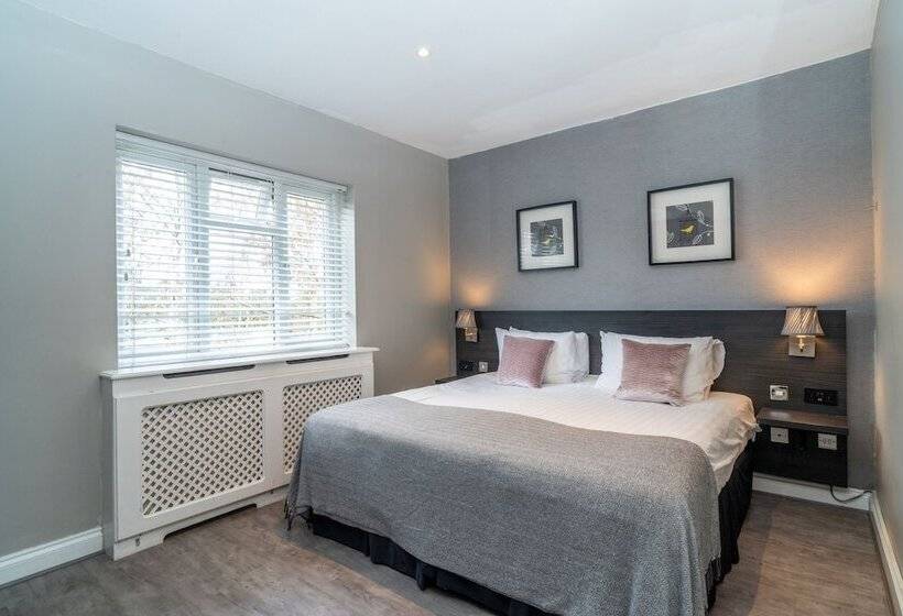 スタンダードルーム, Croft Court