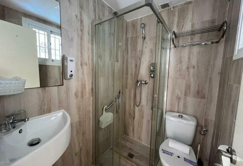 Quarto Estandar, Hospederia Imar