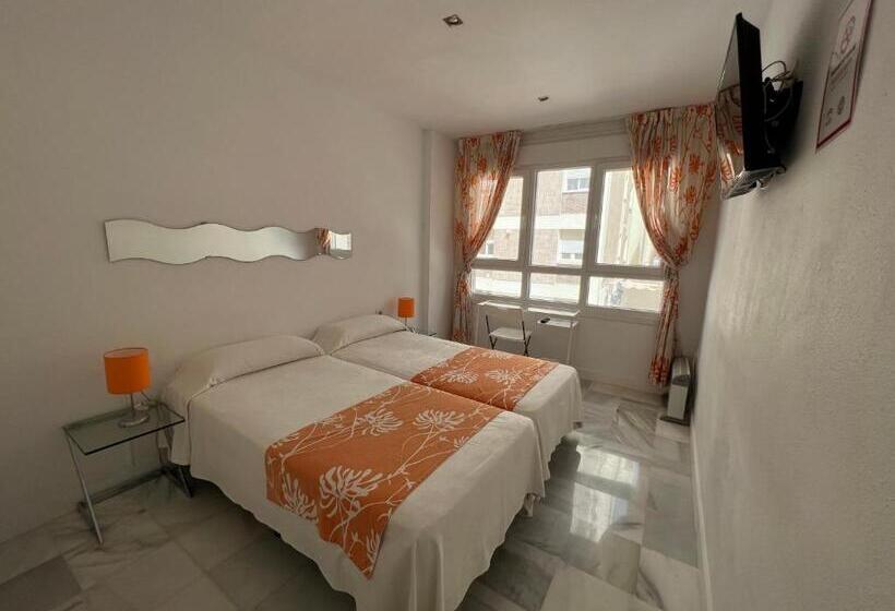 Quarto Estandar, Hospederia Imar