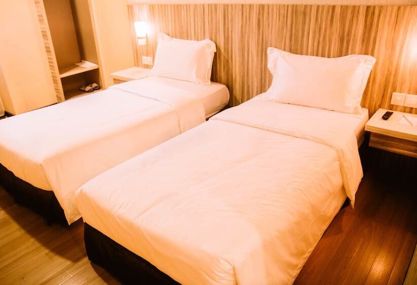 Номер Superior, The Golden Bay Hotel Batam