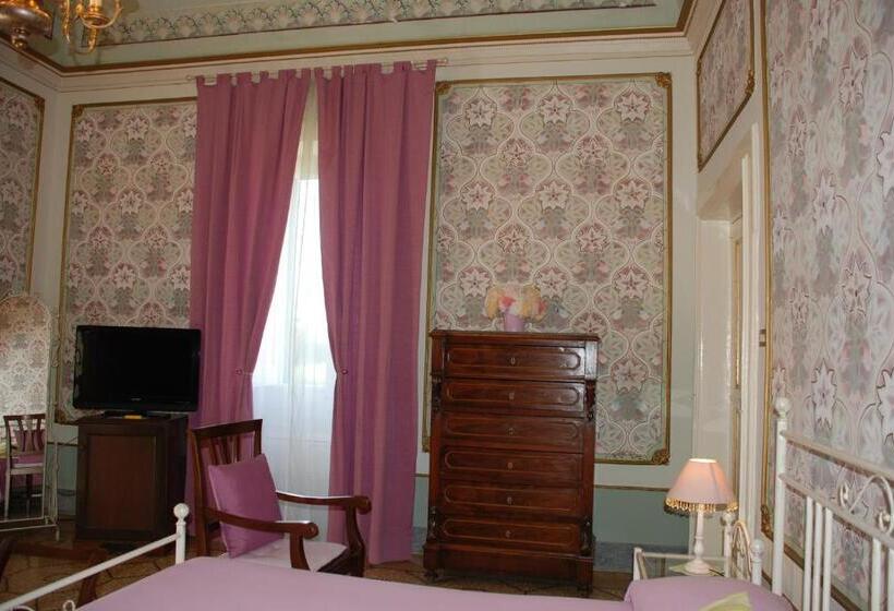 חדר סטנדרט לשלושה, Villarancia