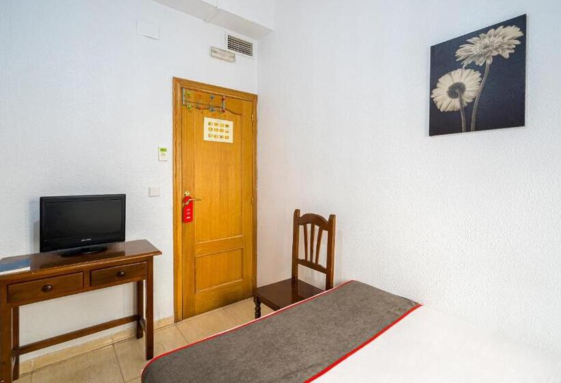 اتاق استاندارد سه تخته با سرویس بهداشتی مشترک, Pensión Ayuntamiento