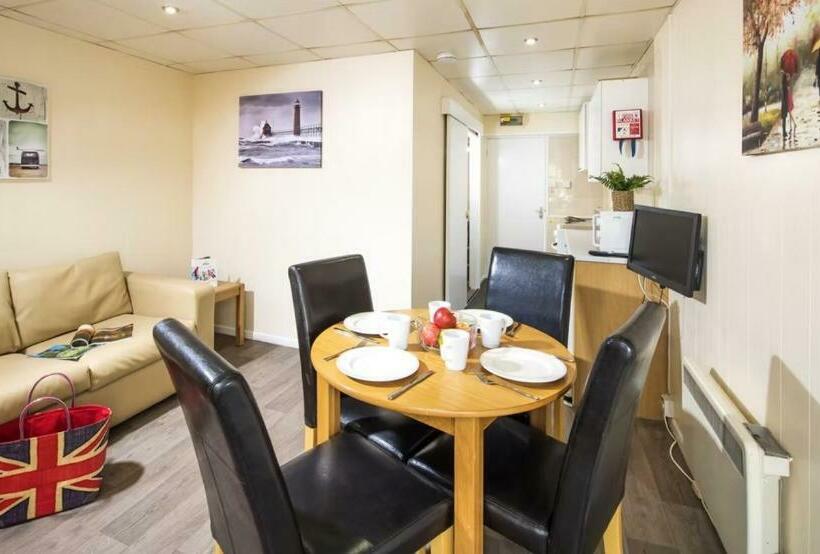 בקתת חדר, Sandy Glade Holiday Park