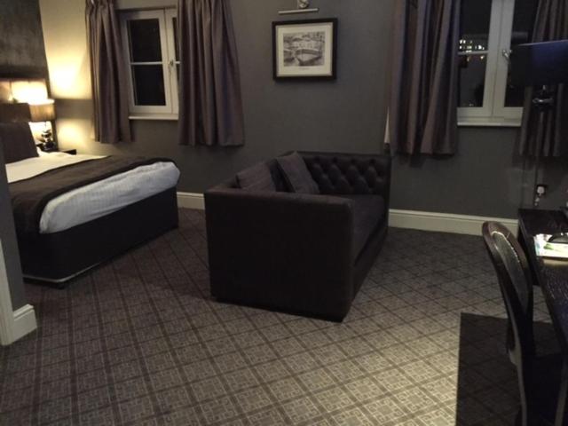 ファミリールーム, The Angel Hotel Wetherspoon