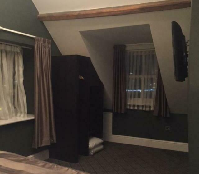 シングルデラックスルーム, The Angel Hotel Wetherspoon