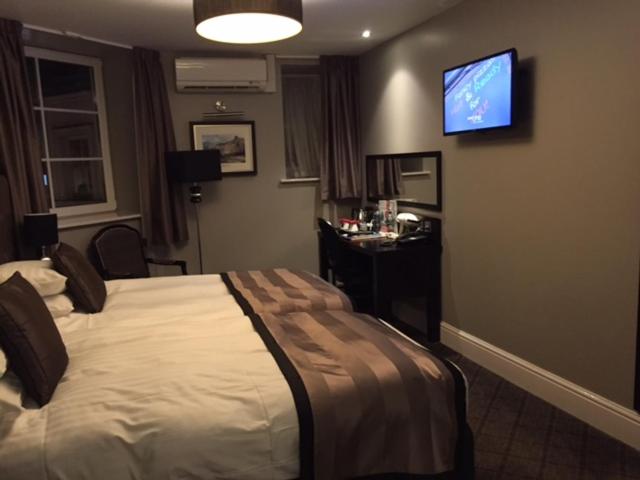 اتاق استاندارد, The Angel Hotel Wetherspoon