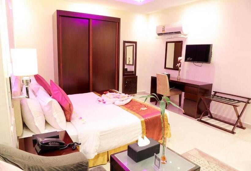 디럭스 스튜디오, رمز الفخامة