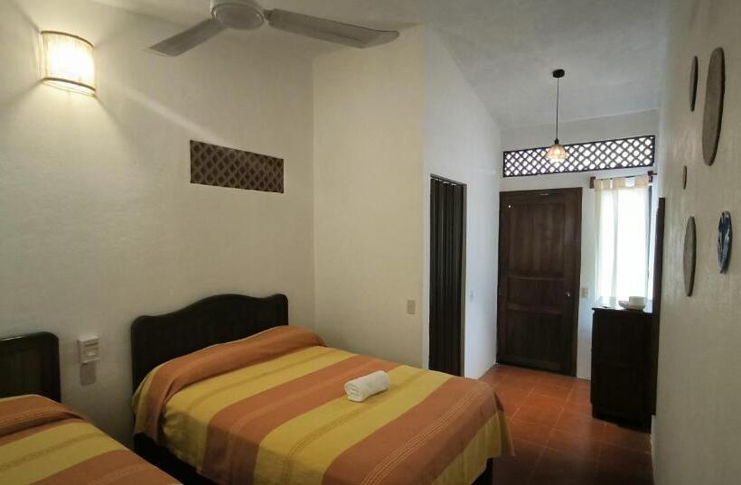 اتاق استاندارد چهار تخته, Casa Bugambilias