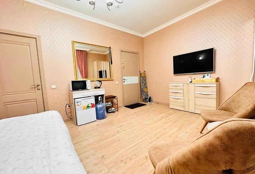 اتاق اکونومی, Altyn