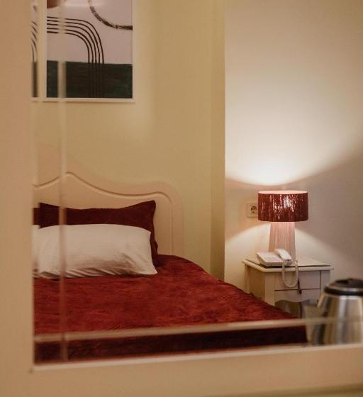 اتاق استاندارد, Dervish Han Boutique