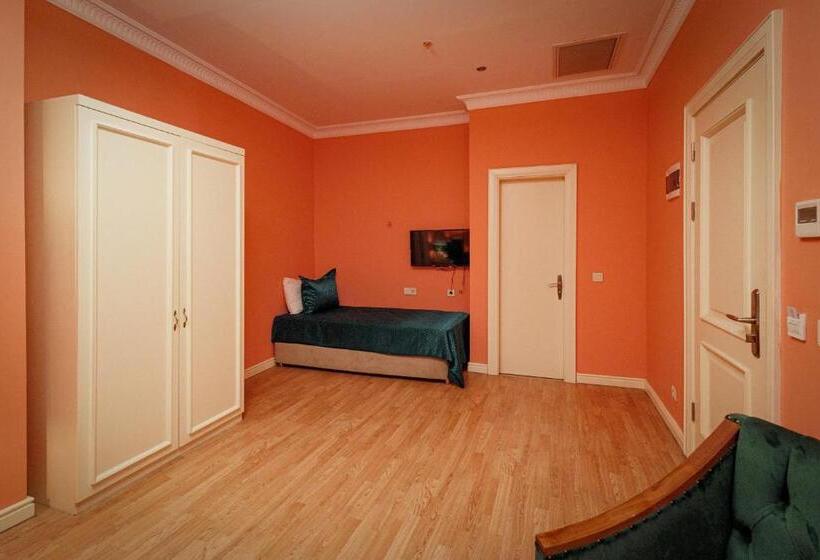 اتاق لوکس سه تخته, Dervish Han Boutique