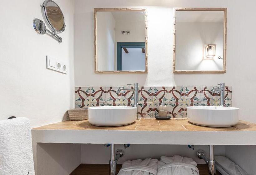 غرفة قياسية, Rural Virgen María