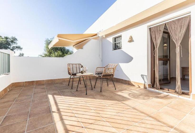 جناح مزود بتراس, Rural Virgen María