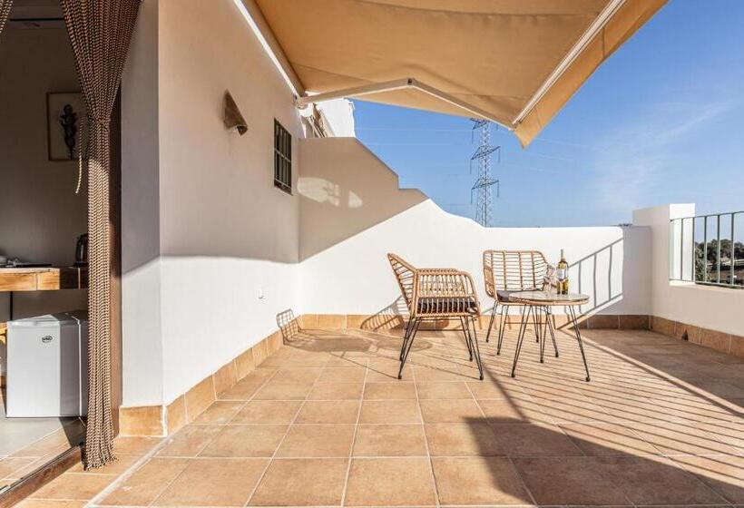 غرفة قياسية مزوَّدة بتراس, Rural Virgen María