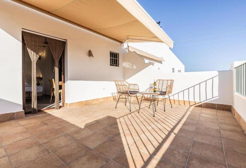 غرفة قياسية مزوَّدة بتراس, Rural Virgen María