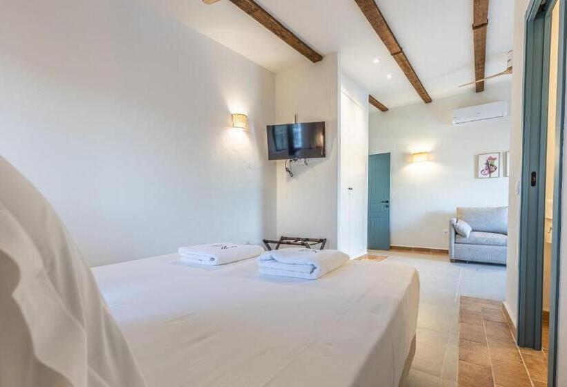 غرفة عائلية, Rural Virgen María