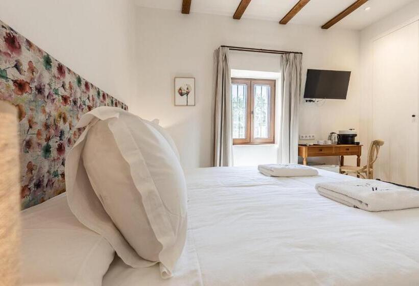 غرفة قياسية لذوى الاحتياجات الخاصة, Rural Virgen María