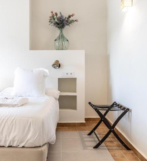 غرفة قياسية, Rural Virgen María