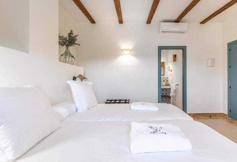 غرفة قياسية, Rural Virgen María