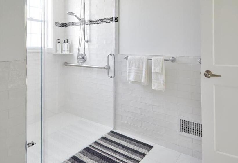 סוויטה עם טרסה, The Kent Collection